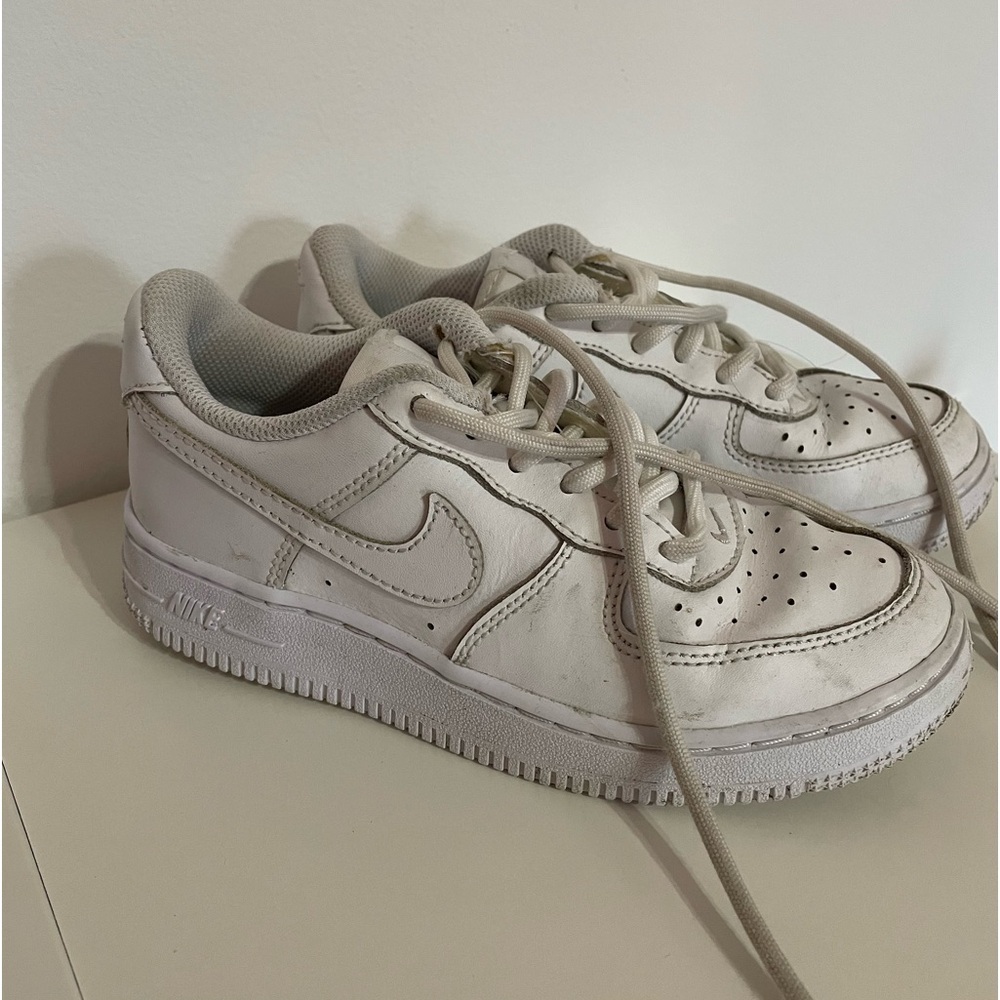 Kids Nike Air Force 1’s US 13C
